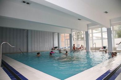 piscina Hotel Diana 3 * din Baile Herculane